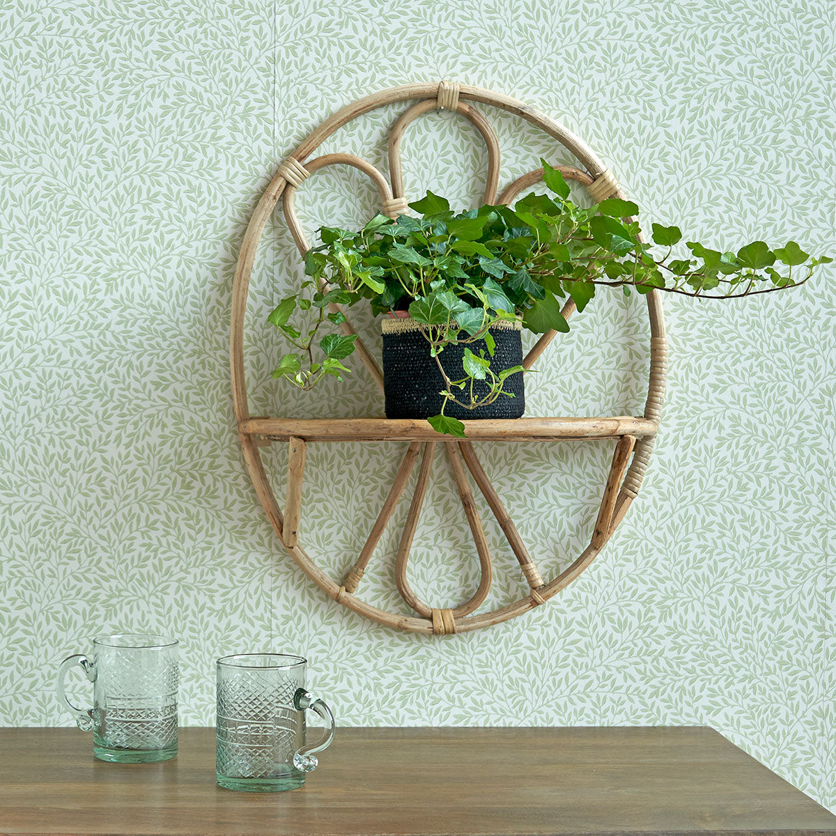 Etagère murale ovale en métal noir mat Uptown Decoclico