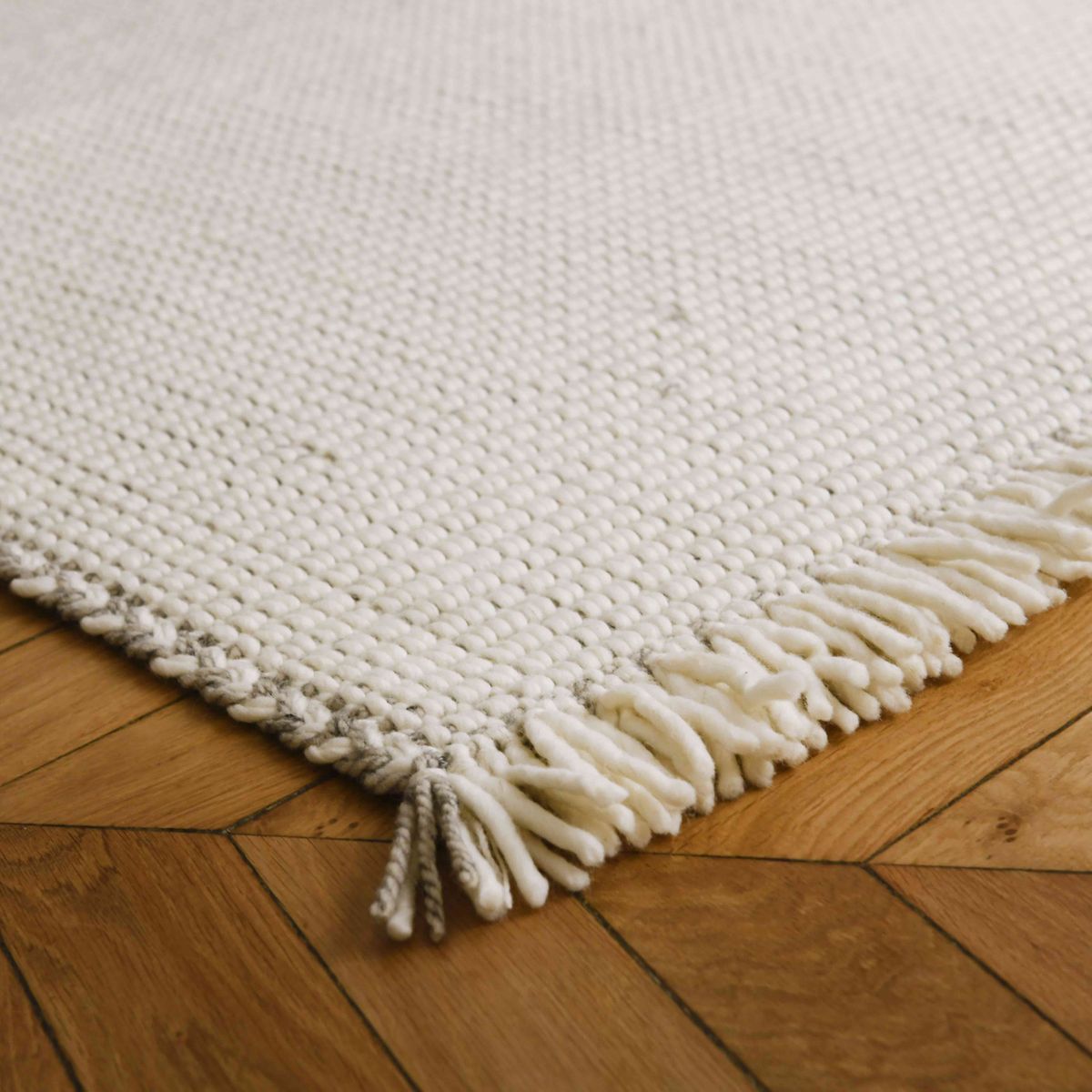 Tapis rectangulaire en fibres naturelles de mendong 150 x 180 cm - Sum –  Decoclico