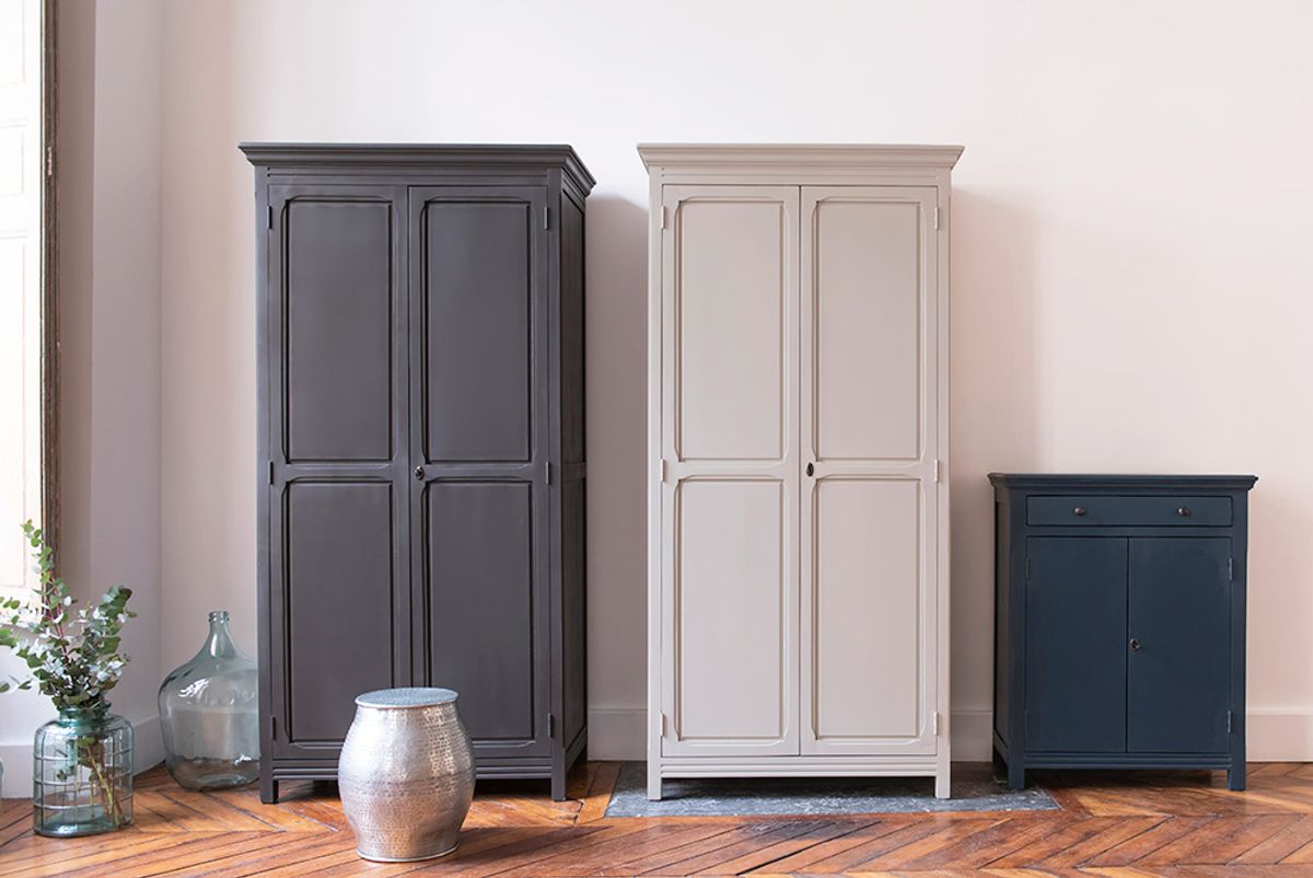 Armoire parisienne gris clair 2 portes penderie étagères Léandre