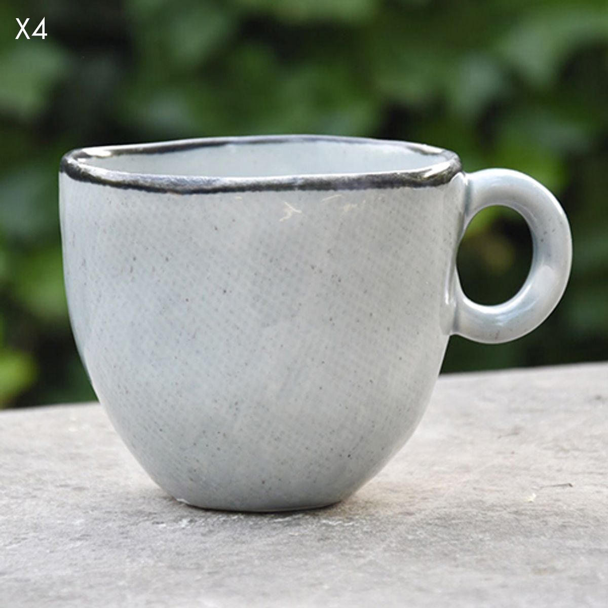 Set de 4 tasses en céramique gris perle liseré charbon Mila – Decoclico