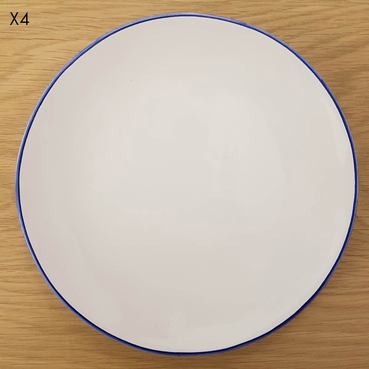 Set de 4 assiettes à dessert en céramique blanche et liseré bleu