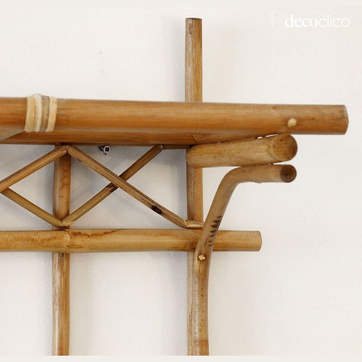 7-hook coat rack in natural rattan