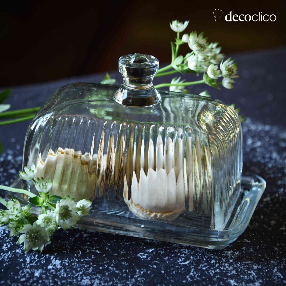 Aceitera de vidrio estriado transparente con tapa