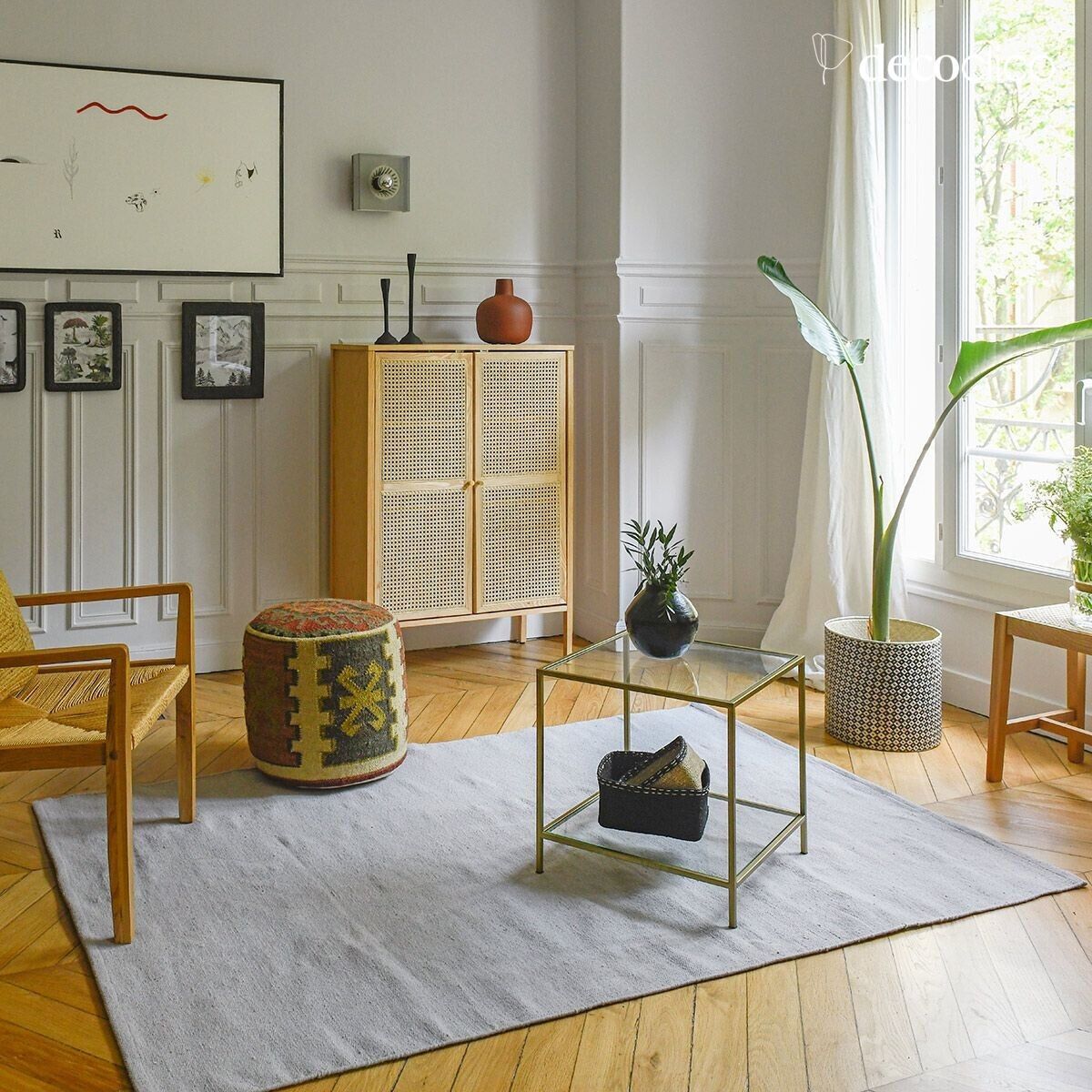 Alfombra rectangular de fibras recicladas tejida a mano gris perla para interior y exterior 140 Moka