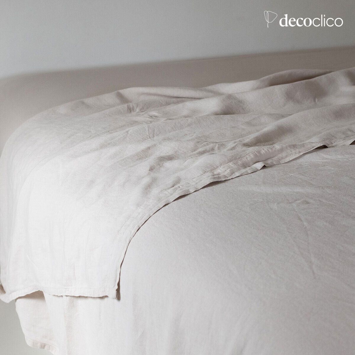 Alta sand washed linen flat sheet with openwork finish - 240x300 cm Oslo