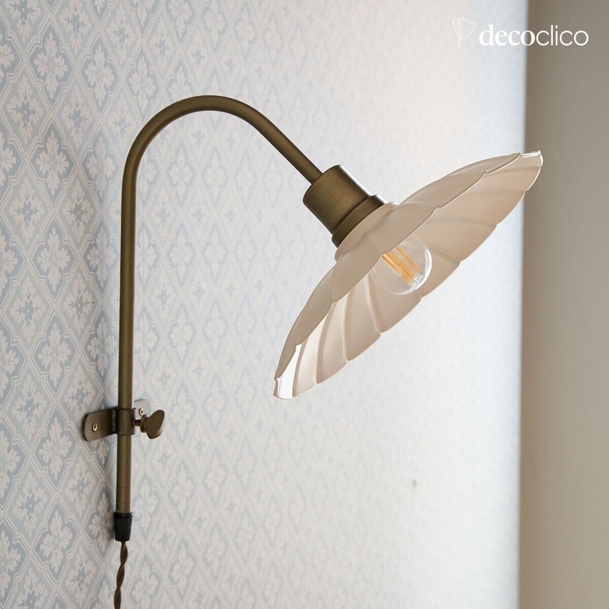 Aplique de pared vintage de metal color crema Odette