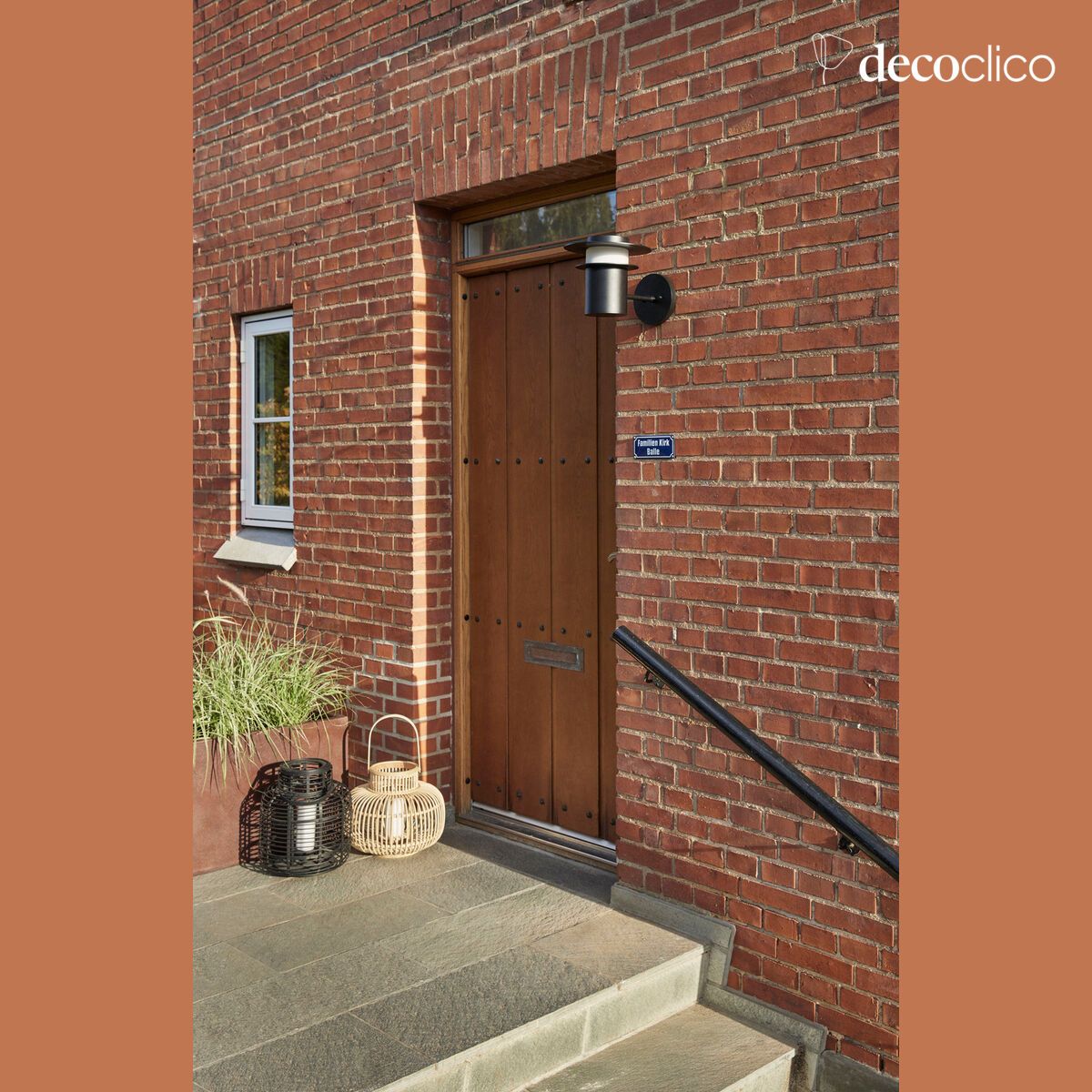 Applique da esterno in acciaio nero Suburb