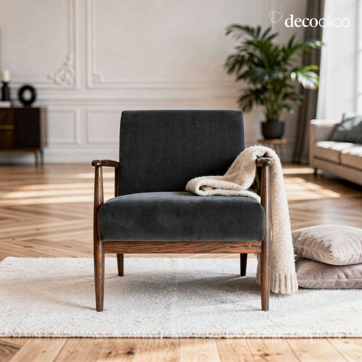 Armchair in ash and gray velvet Octave