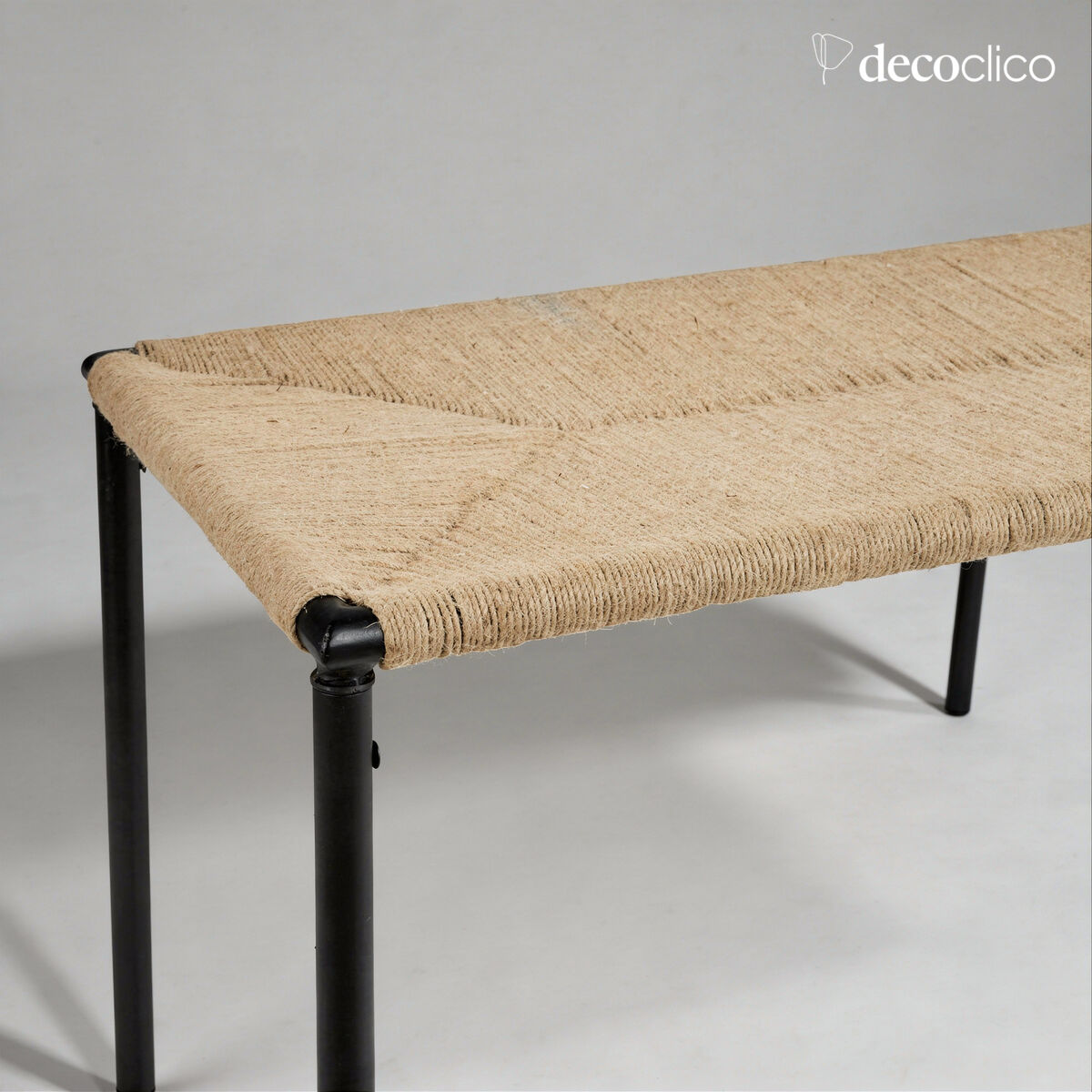 Banc bout de lit en métal noir mat et corde Natura