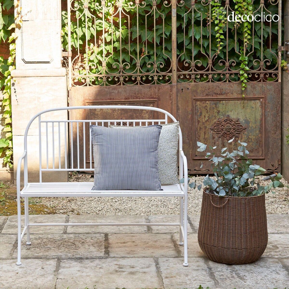 Banco plegable de hierro forjado blanco con reposabrazos