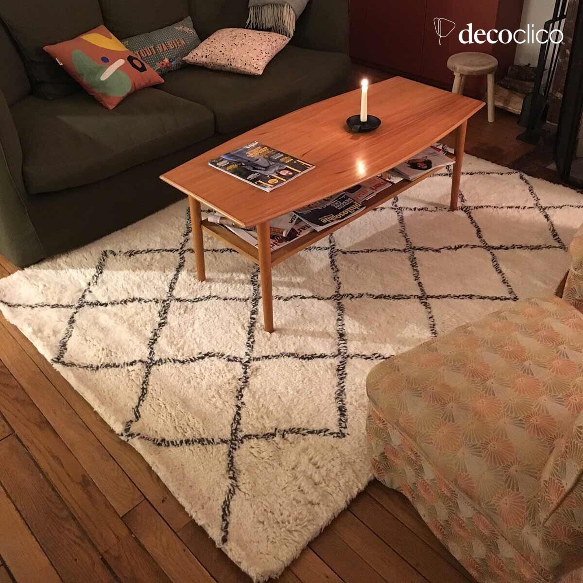 Berber-style rug, 100% ecru wool with hand-woven charcoal patterns, 140 x 200 cm Fro