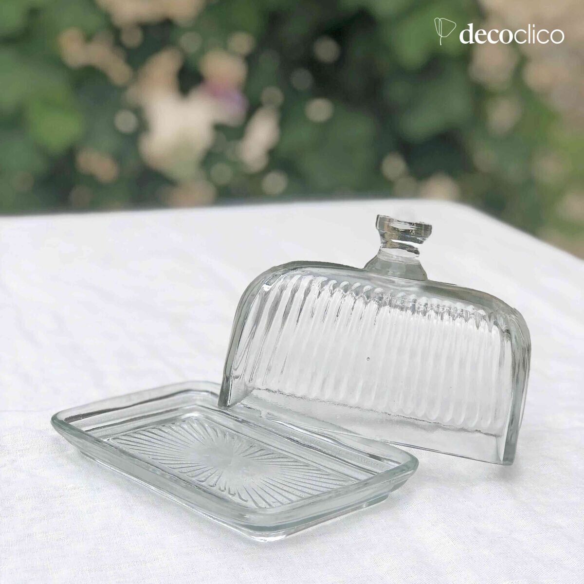 Beurrier en verre strié transparent avec couvercle