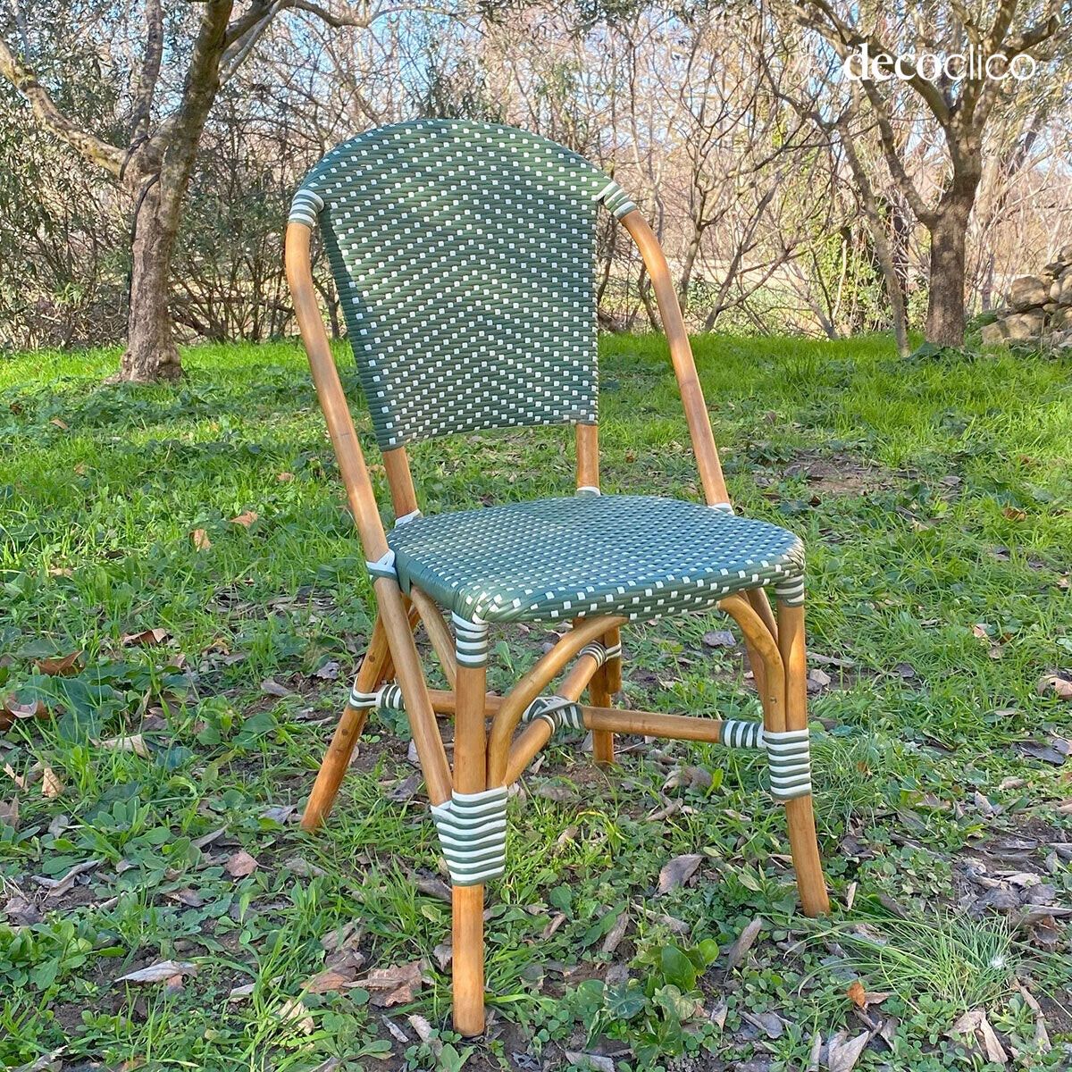 Bistro chair in rattan and woven resin, green and white Belleville