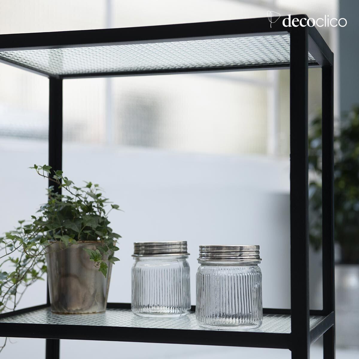 Boekenkast met zwarte metalen plank en glazen leggers Nevada