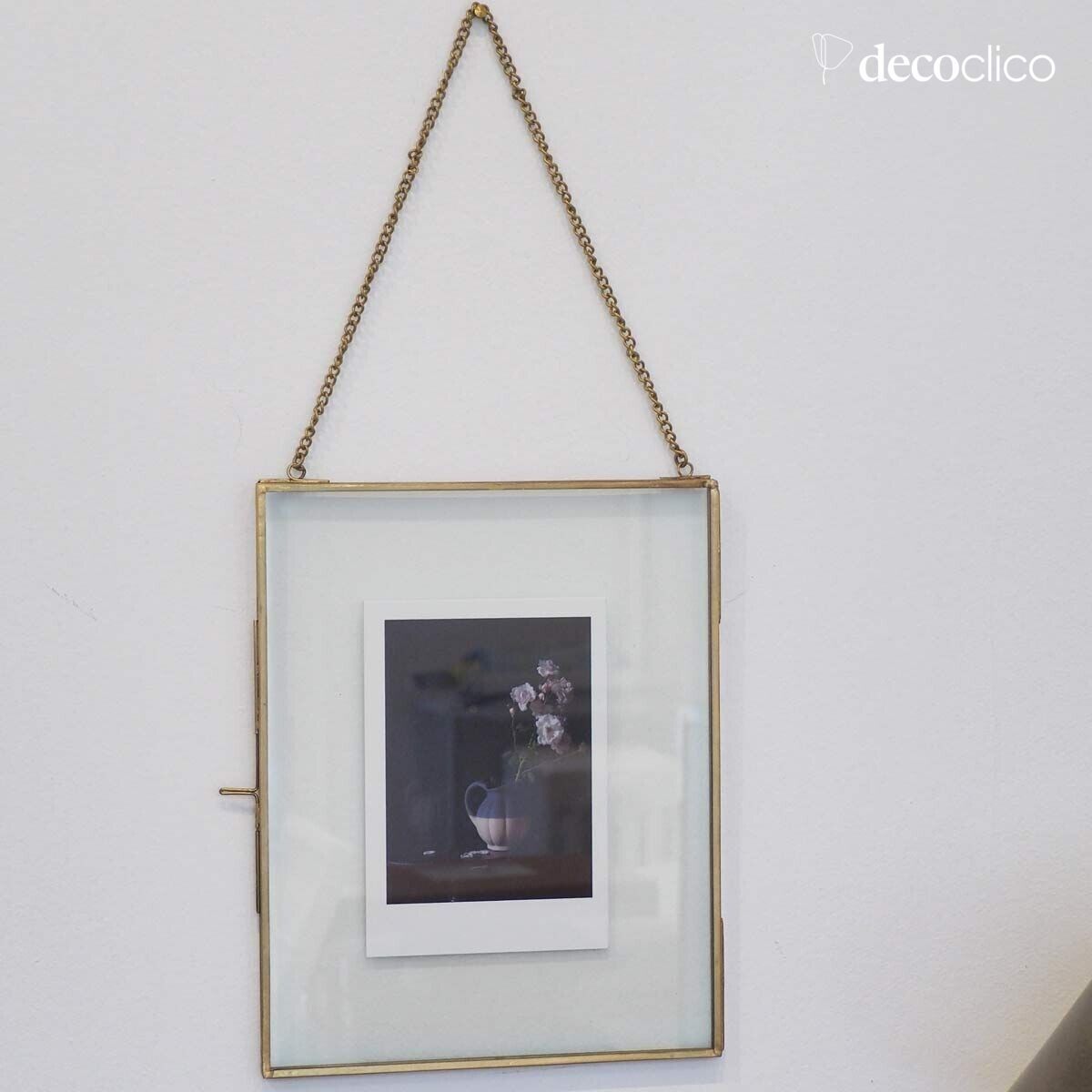 Cadre photo vertical avec chaîne en verre et métal finition laiton antique Mira