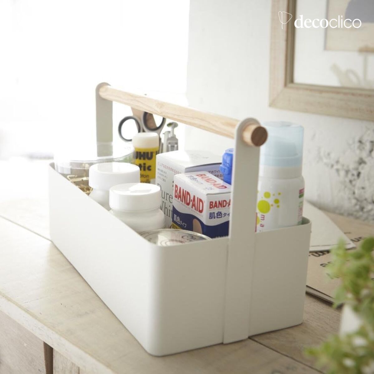 Caja de almacenamiento de acero blanco y asa de fresno natural Tosca