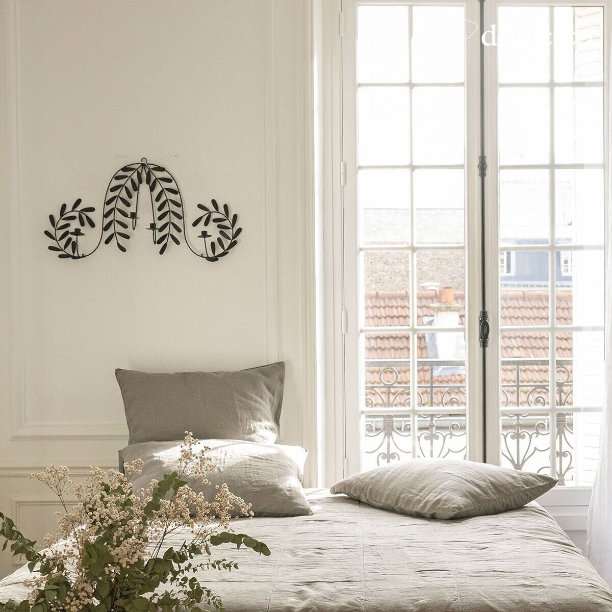 Candeliere portacandele a 4 recipienti in metallo con finitura nera opaca