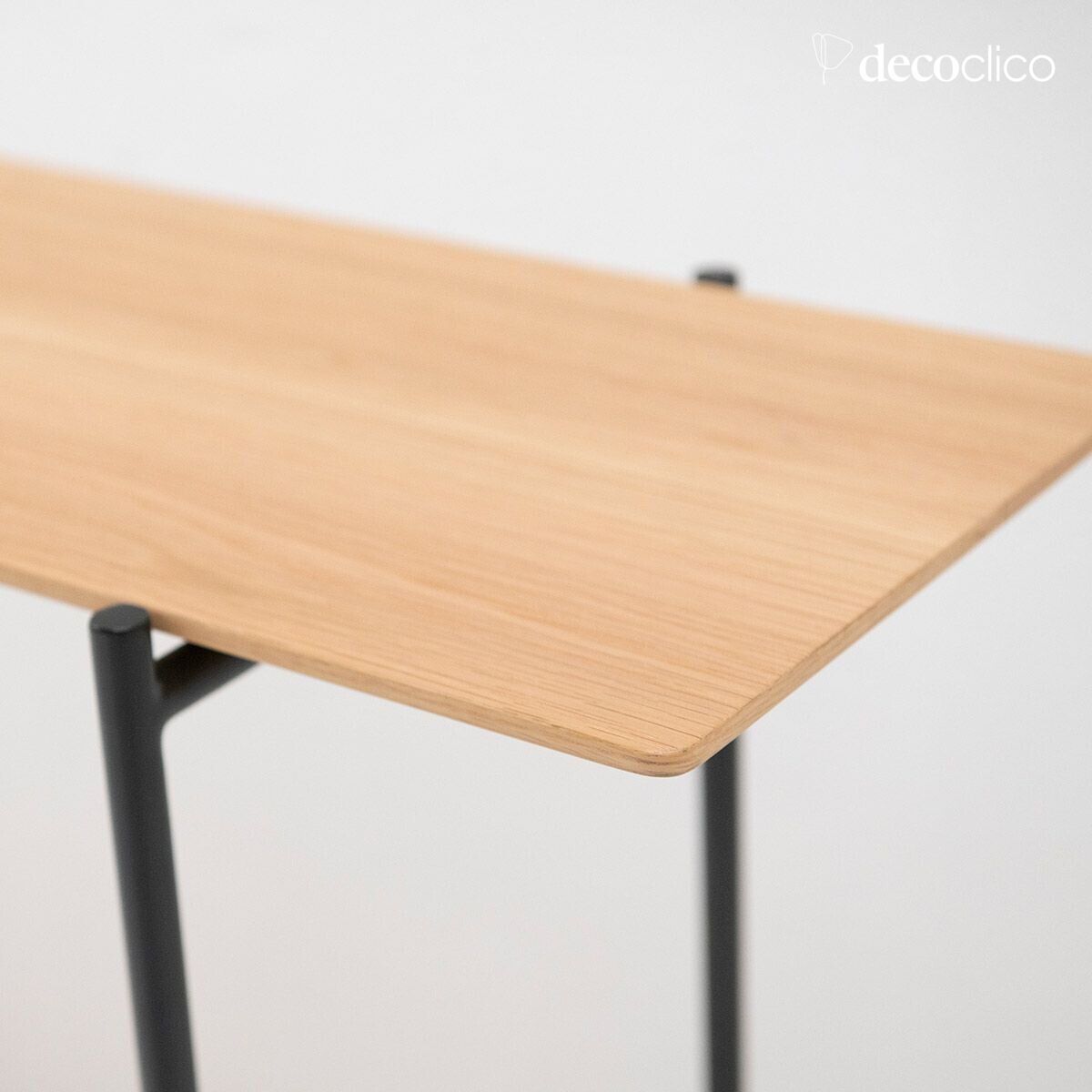 Console en placage chêne et pieds métal noir mat Upper Arne Lykke