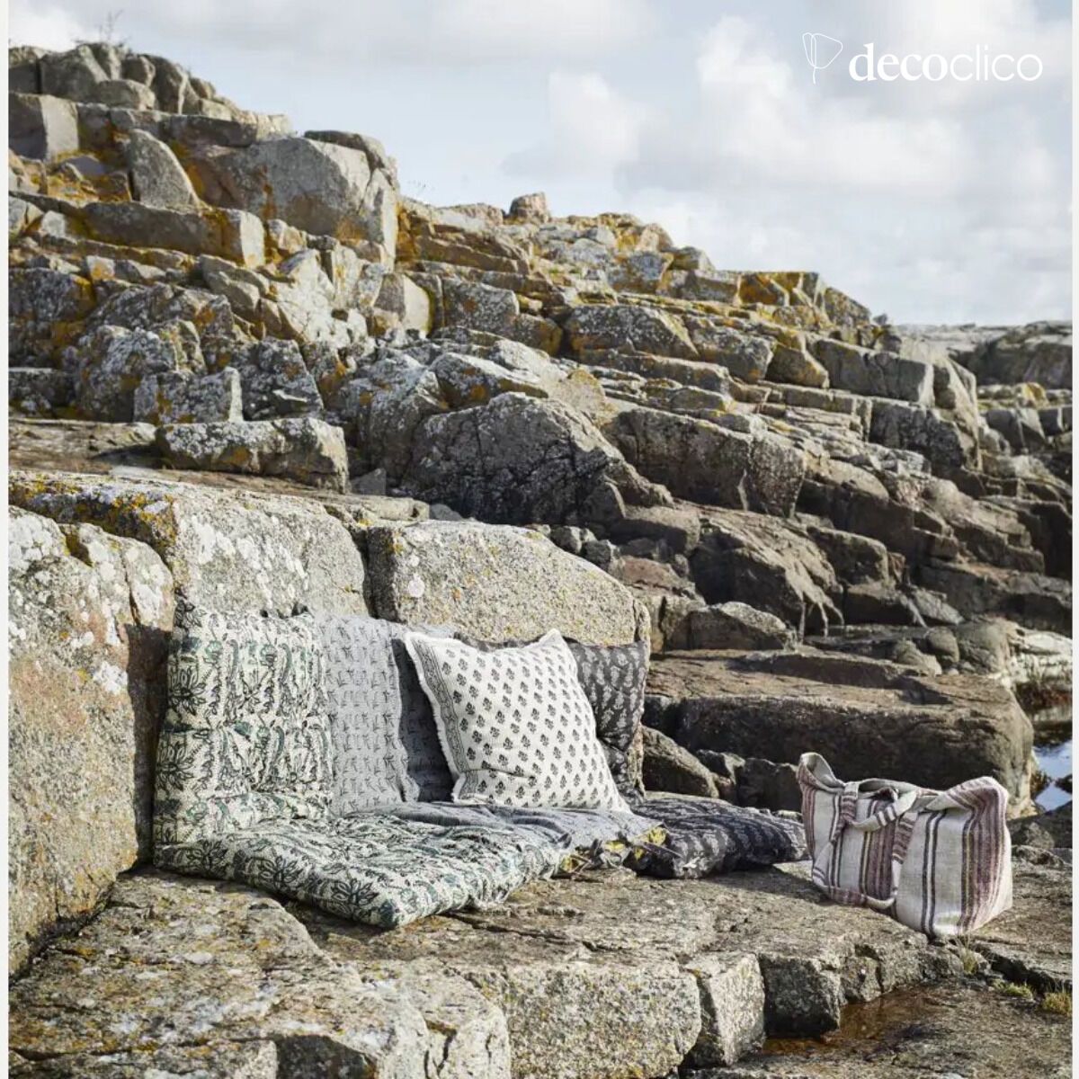 Coussin en coton blanc à motif charbon 50x50 cm