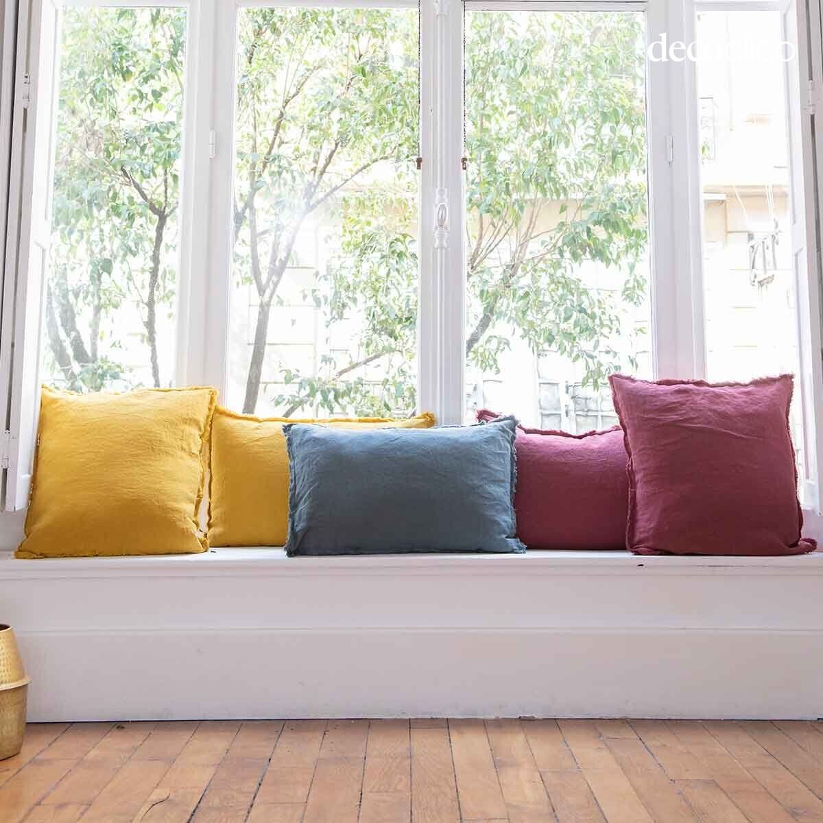 Cuscino in canapa lavata con frange bordeaux Casatera - 40x60cm Douro