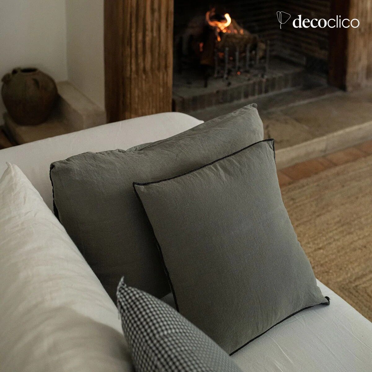 Cuscino in lino lavato verde grigio con bordo color carbone - 45x45cm Oslo