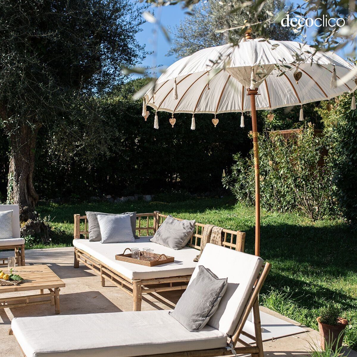 Decoratieve parasol van hout en stof