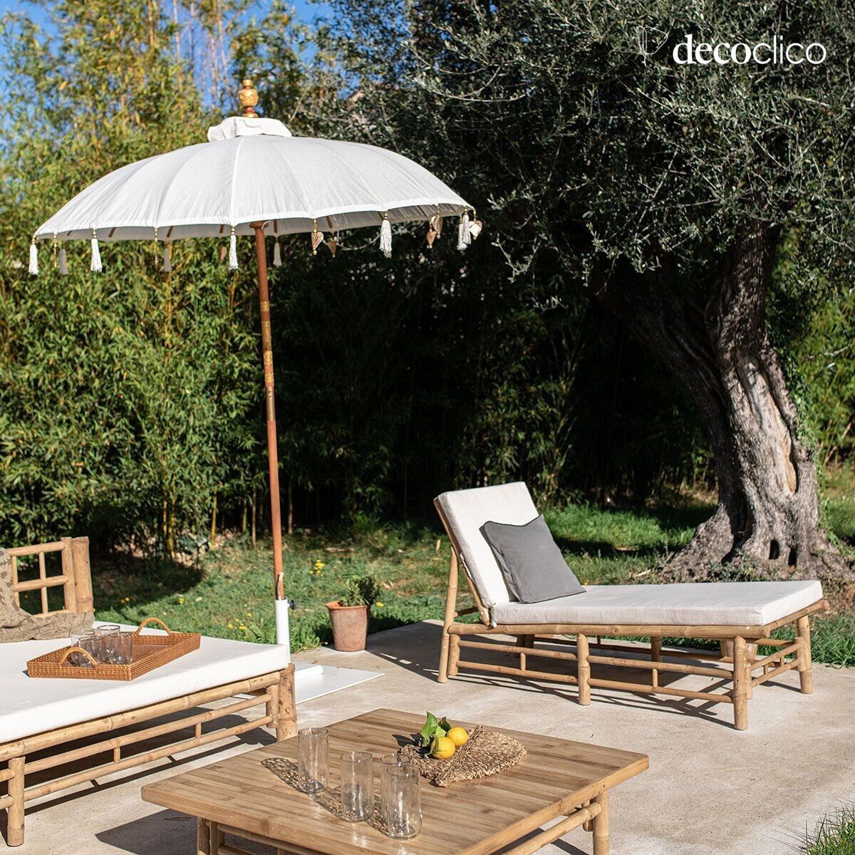 Decoratieve parasol van hout en stof