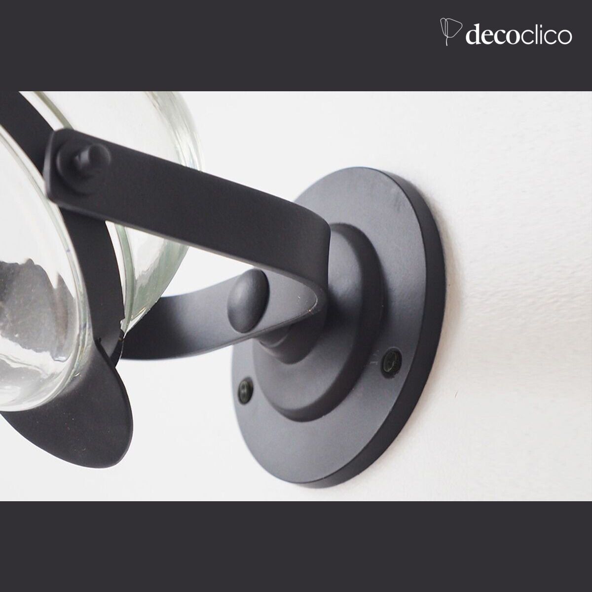 Dispensador de jabón líquido de pared de vidrio y latón negro mate Chaumont