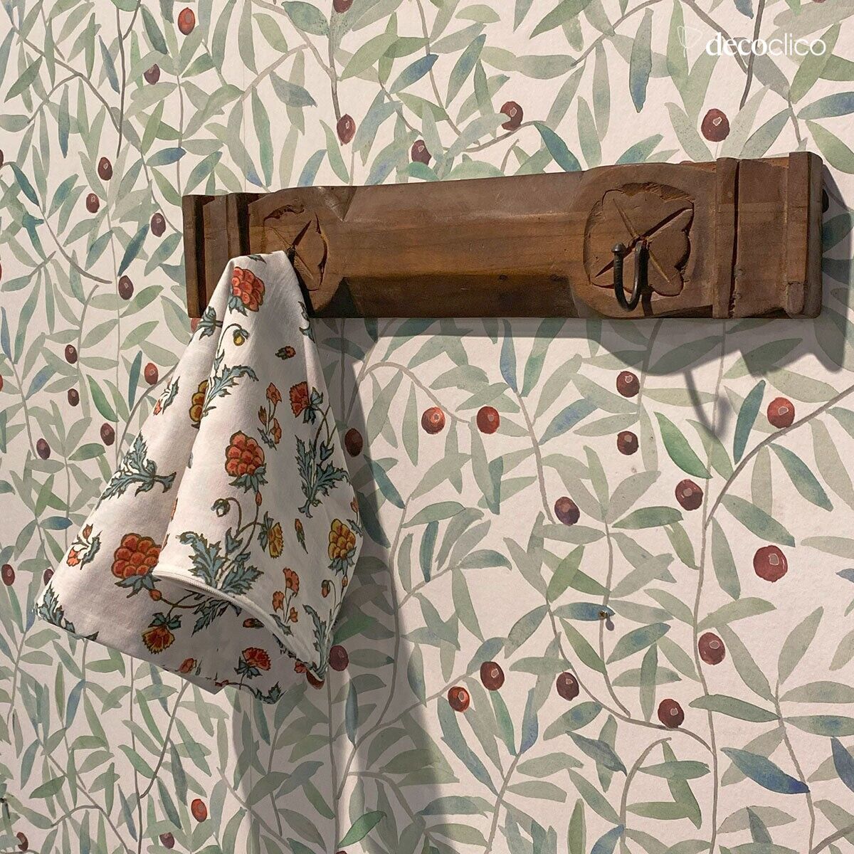 Engraved wooden and metal coat rack, Indian style