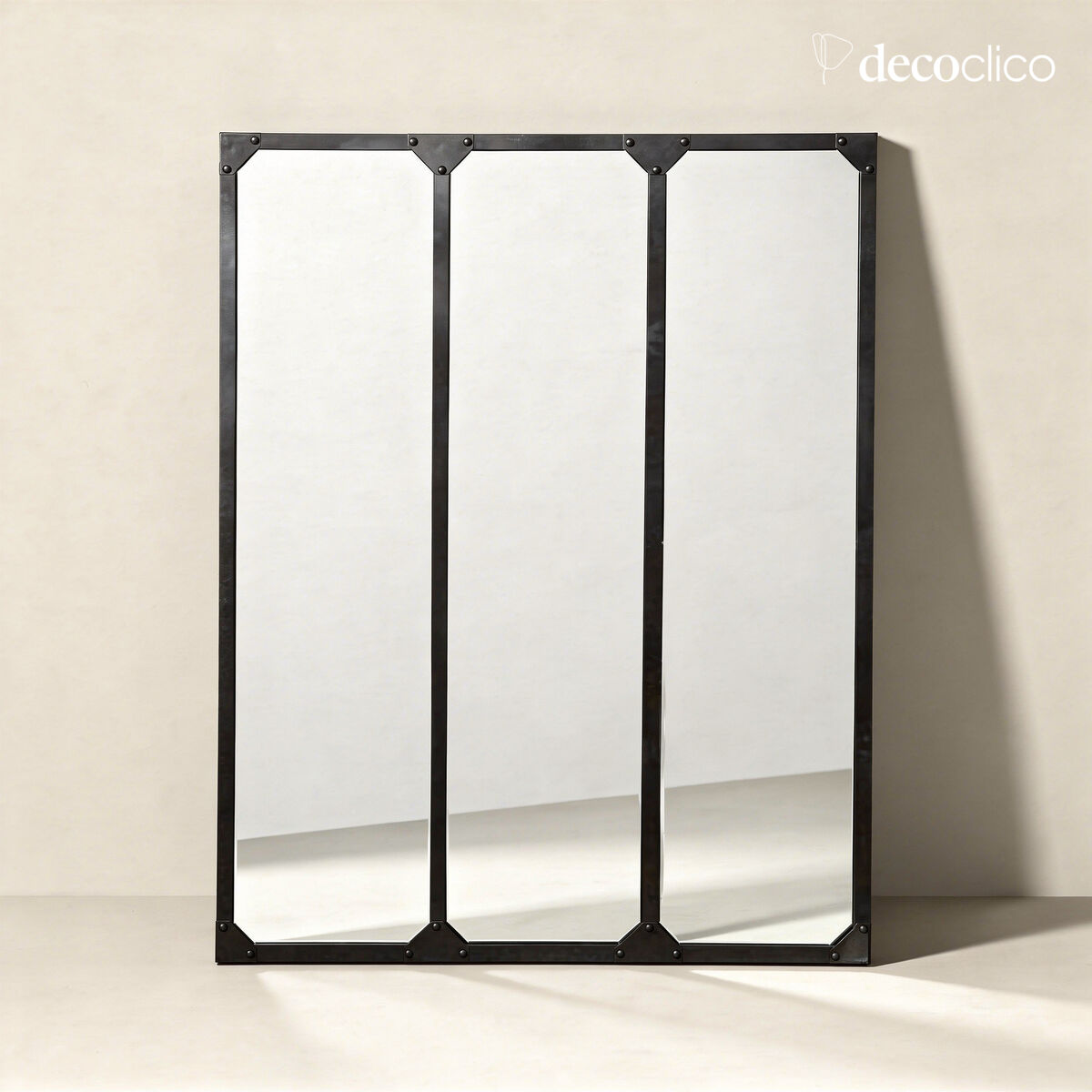Espejo de taller XL rectangular de metal negro 95 x 120 cm  Bricklane