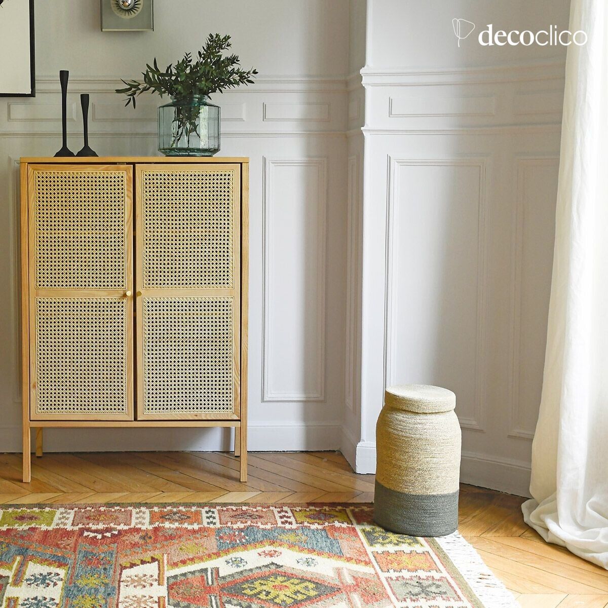 Essen en rotan 2-deurs dressoir, Scandinavische stijl Bloom