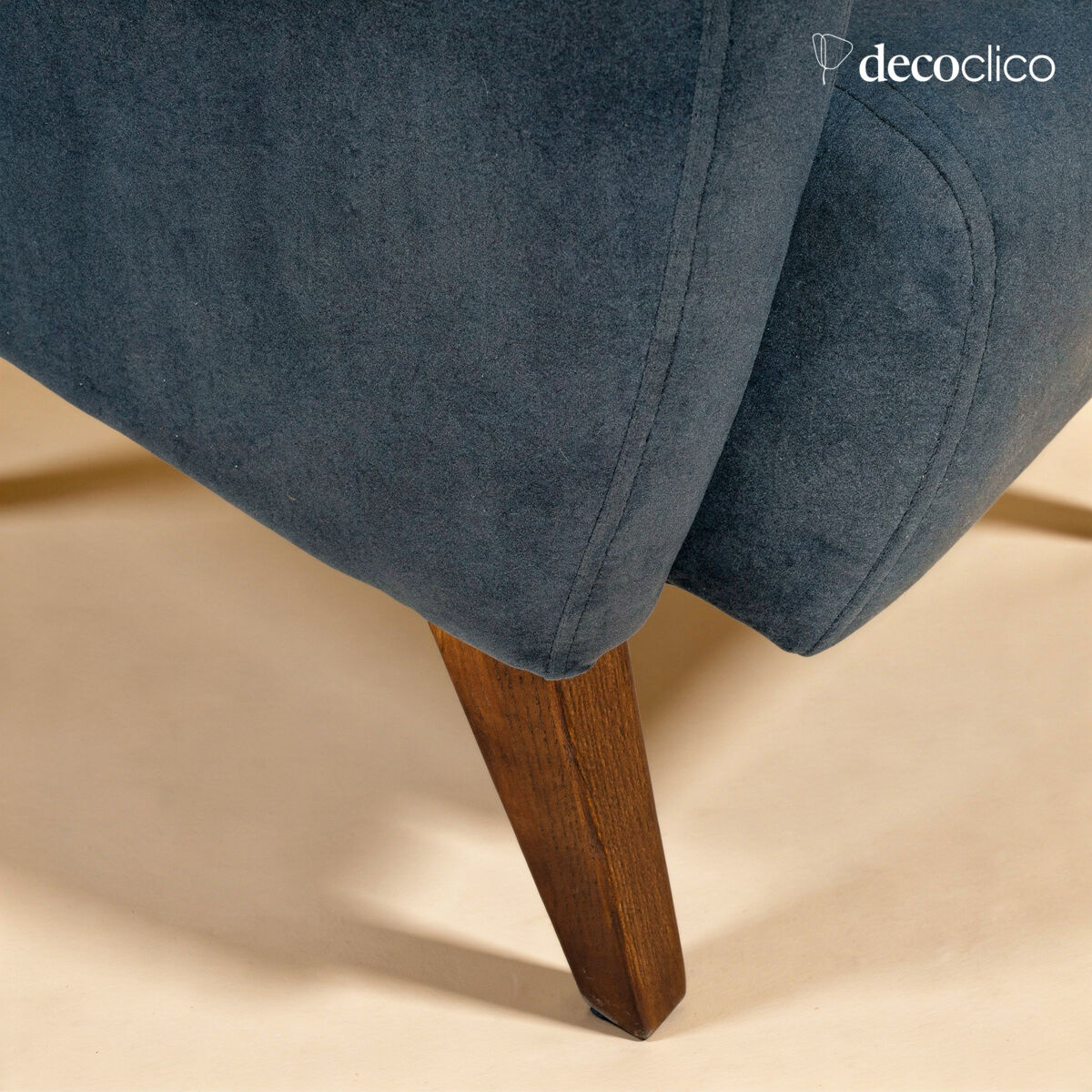 Fauteuil van grijs fluweel