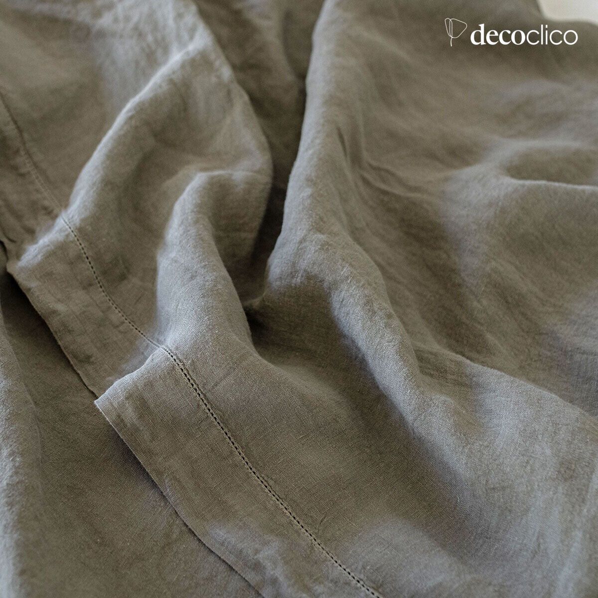 Flat linen sheet, washed in a gray-green color with an openwork finish - 240x300 cm Oslo