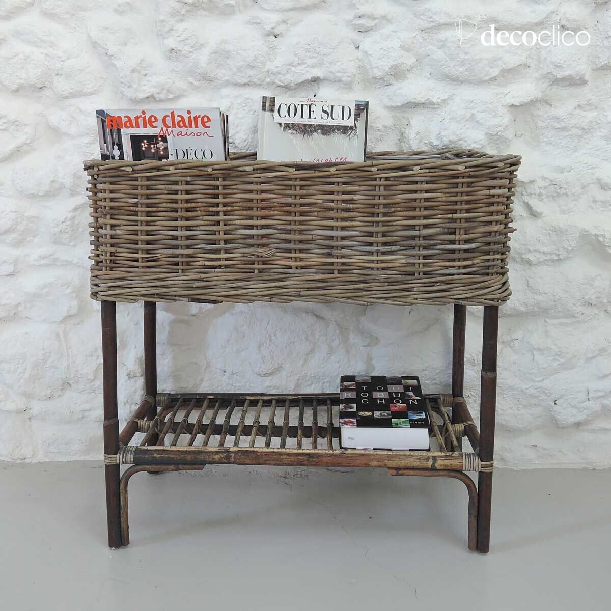 Free-standing planter in woven natural rattan