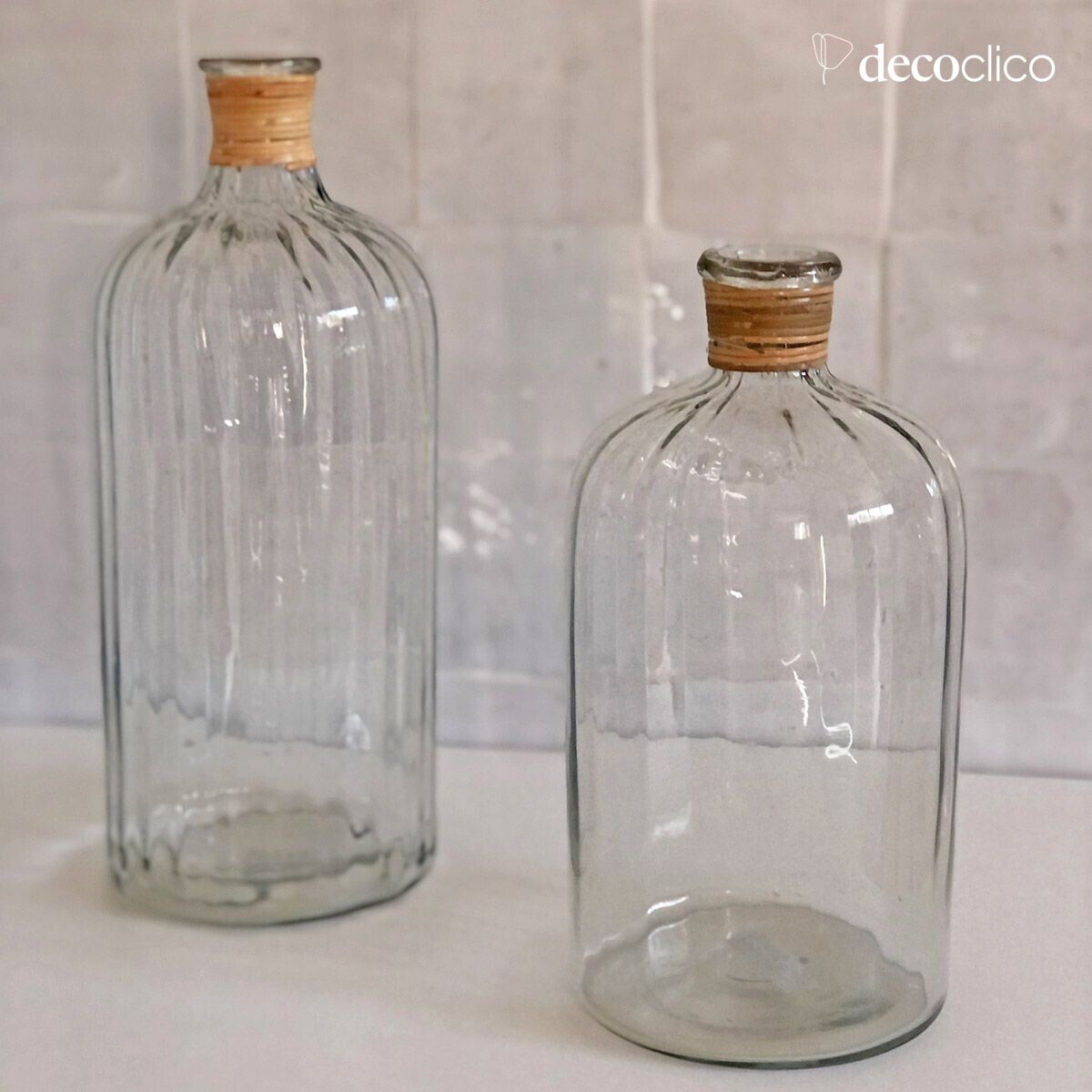 Glasflasche mit geriffeltem Glas und Borte am Hals 26 x 13 cm Suzanne