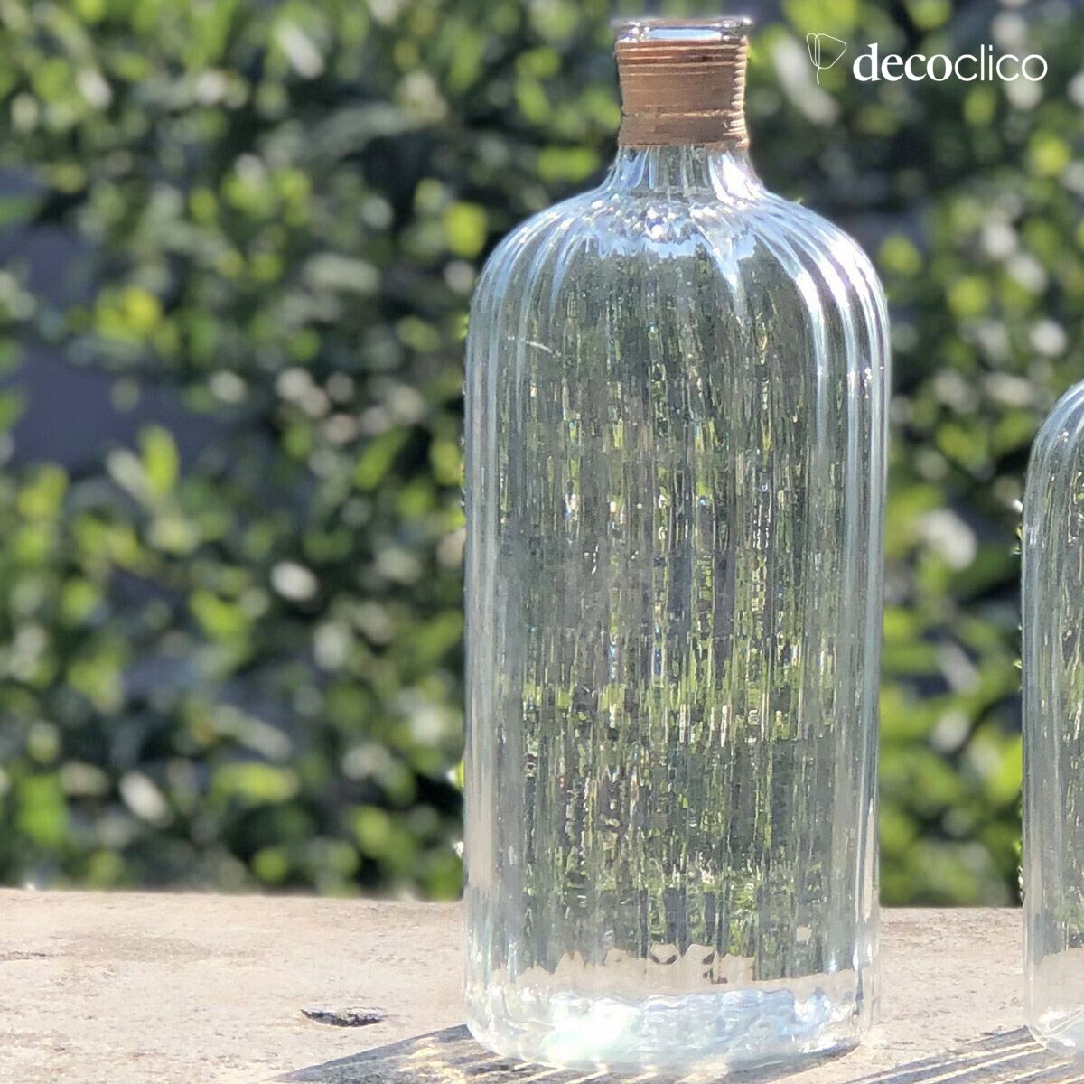 Glasflasche mit geriffeltem Glas und Borte am Hals 30 x 13 cm Suzanne