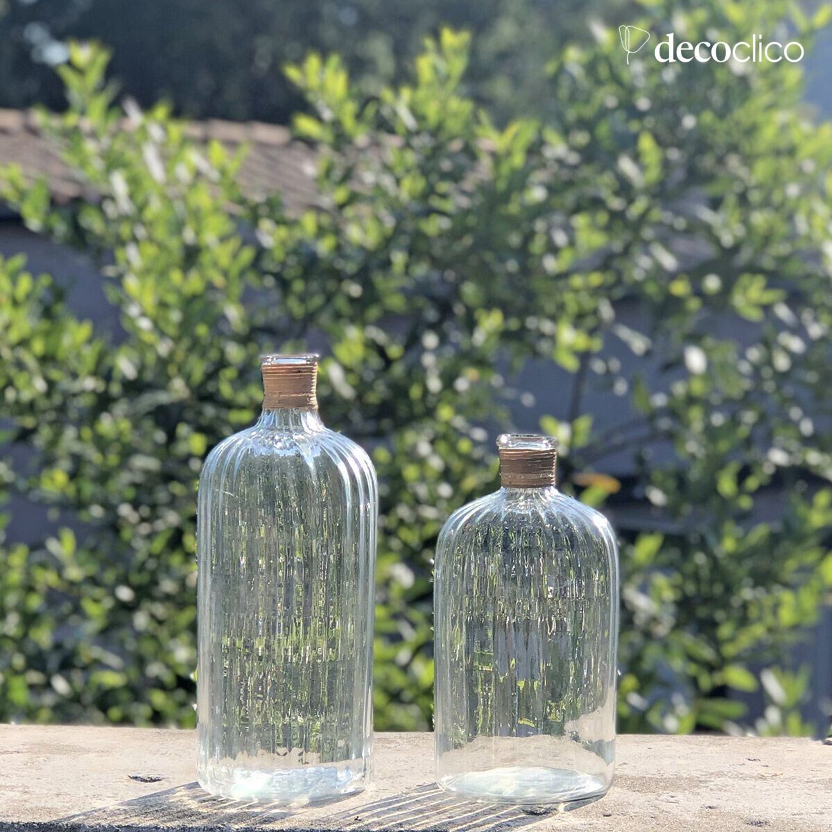 Glasflasche mit geriffeltem Glas und Borte am Hals 30 x 13 cm Suzanne