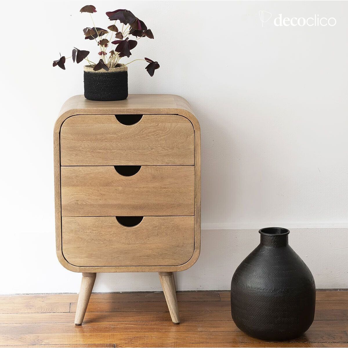 Hammered metal vase with motifs and matte black finish Jaya