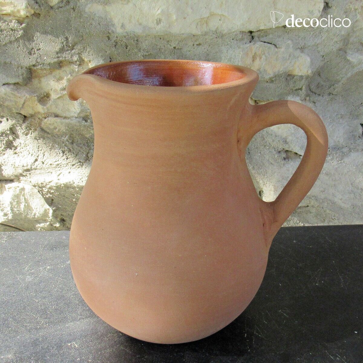 Handgemaakte terracotta karaf met handvat Petra