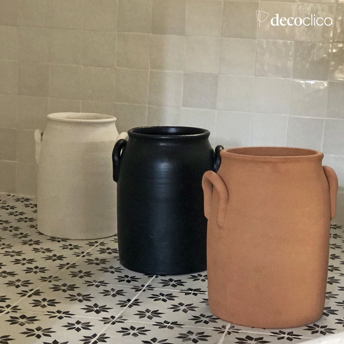 Handmade terracotta vase with terracotta handles Alma