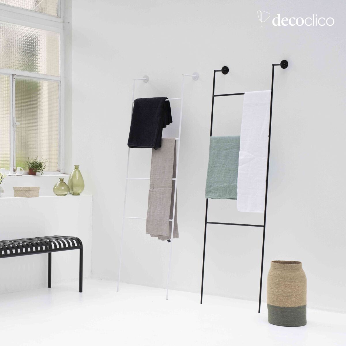 Handtuchhalter aus mattweißem Metall Douglas