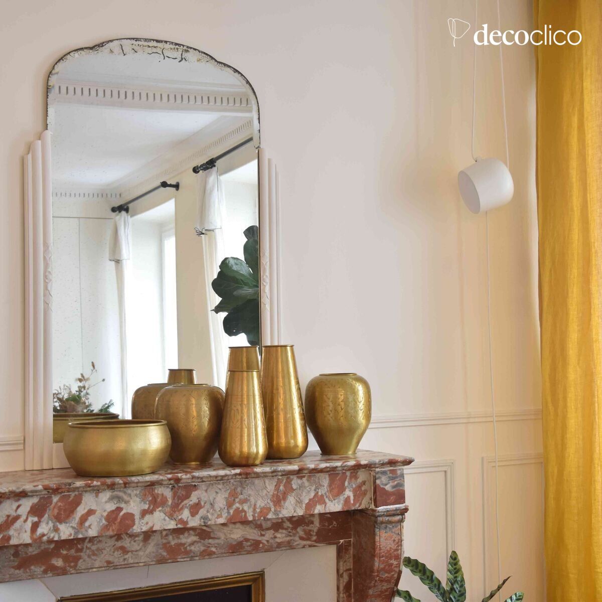 Jarrón cilíndrico de aluminio dorado H26 cm  Jaya