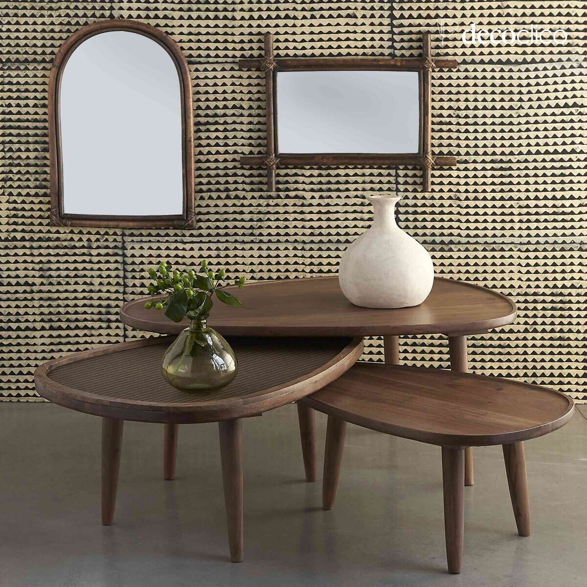 Jarrón decorativo estriado de terracota color carbón Petra hecho a mano