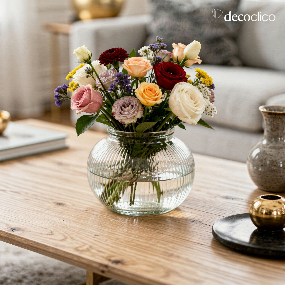 Jarrón esférico de vidrio estriado transparente MKG Natura