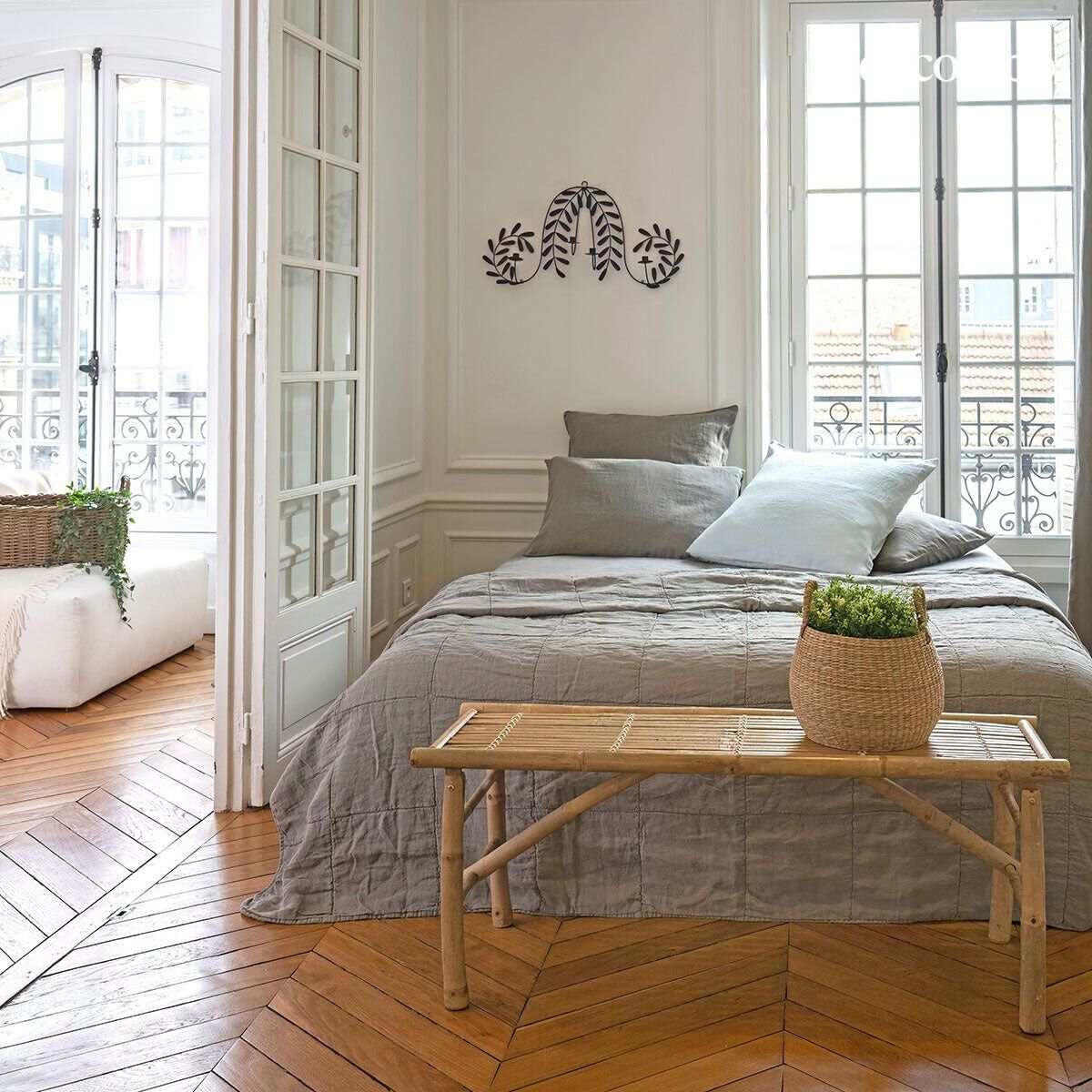 Kaarsenhouder met 4 houders in metaal met matzwarte afwerking