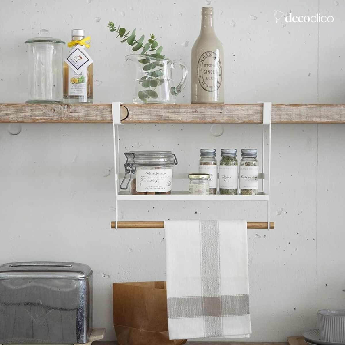 Kitchen storage unit in white steel and natural Tosca ash