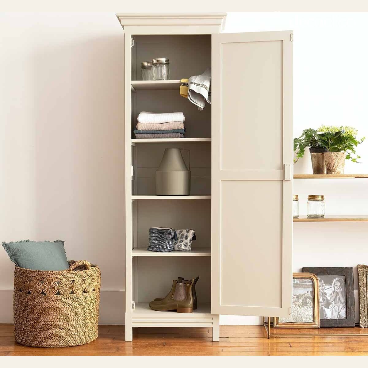 Ladekast 1-deurs in lichtgrijs maritiem grenen Léandre