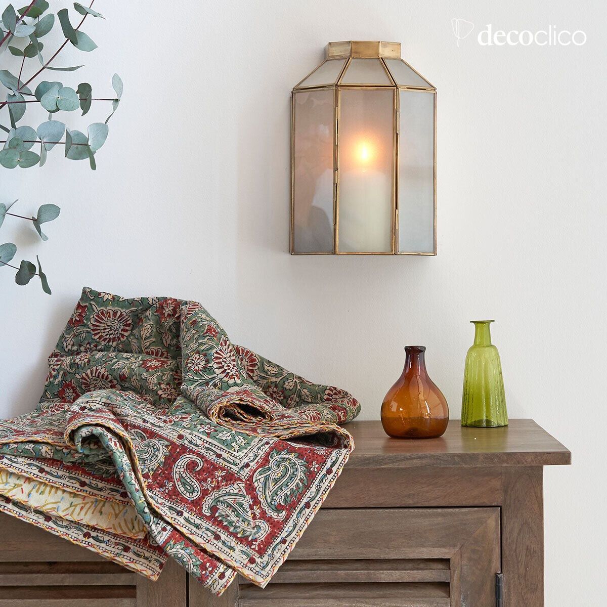 Lantern, wall-mounted candle holder in matt gold metal and frosted glass