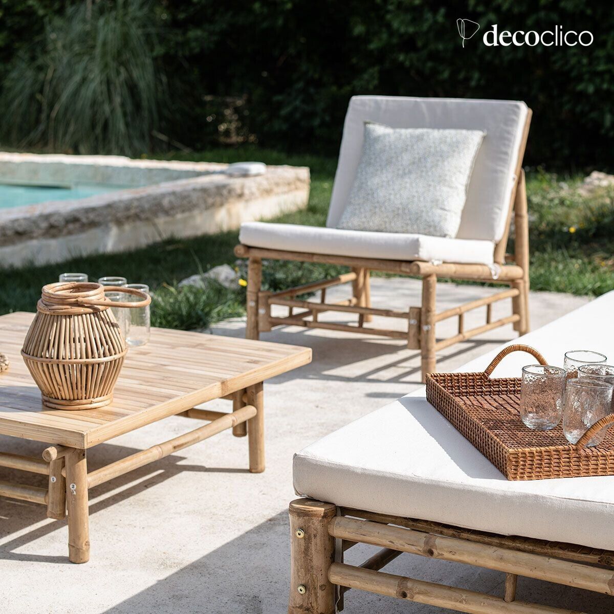 Low armchair in natural bamboo Taman