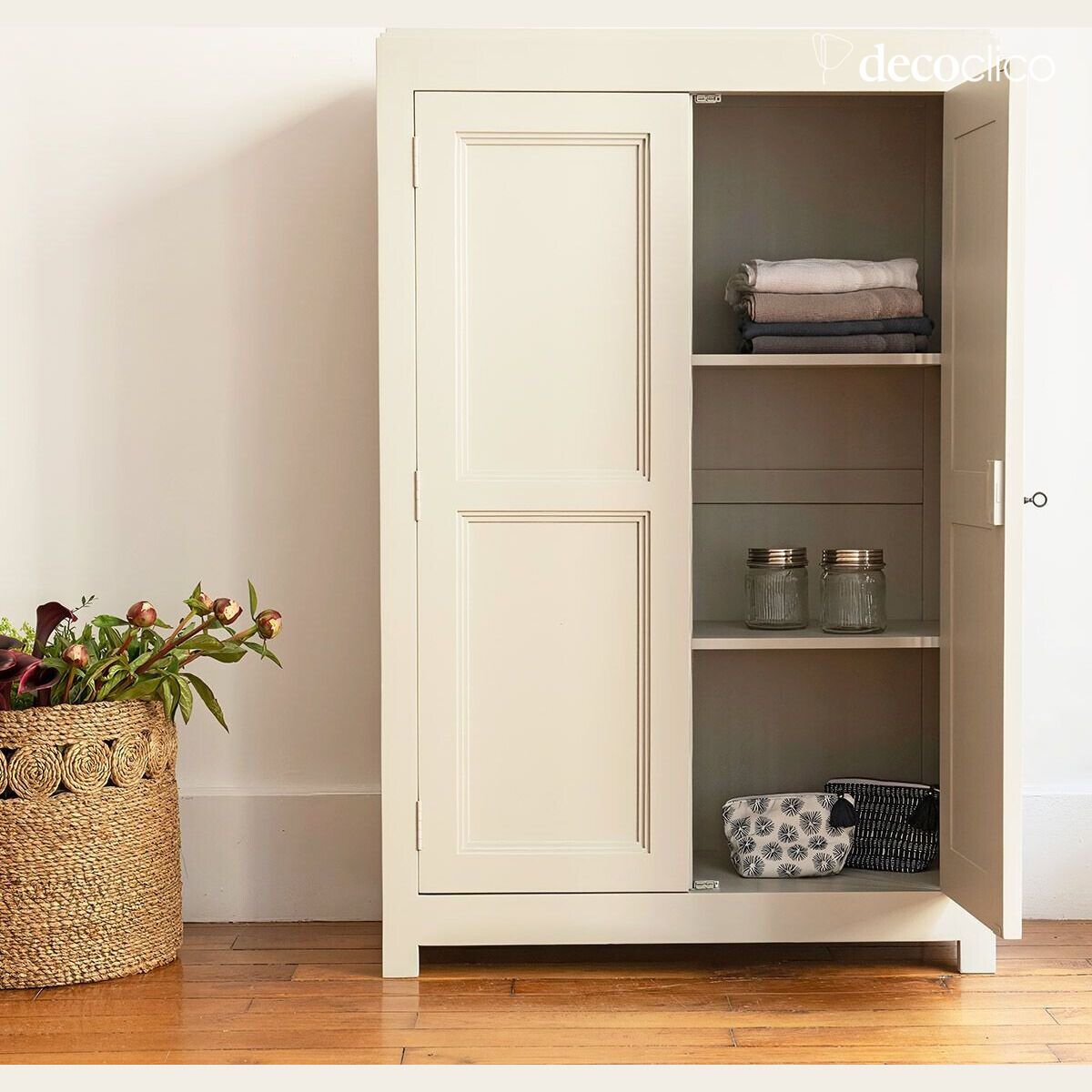 Low linen cupboard in light gray maritime pine Léandre